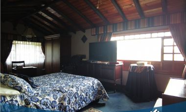 En Venta Majestuosa Casa Campestre en Tabio
