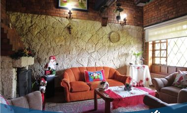 En Venta Majestuosa Casa Campestre en Tabio