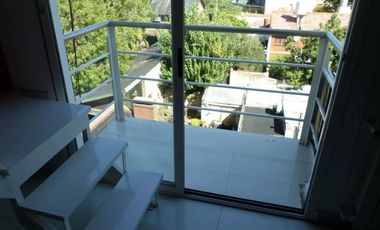 VENTA DEPARTAM 2 AMBIENTES EN MERLO COCHERA BALCON