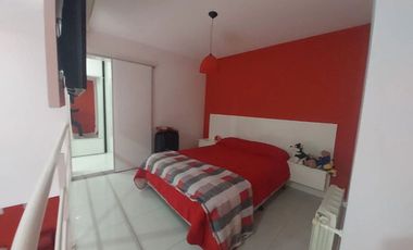 VENTA DEPARTAM 2 AMBIENTES EN MERLO COCHERA BALCON
