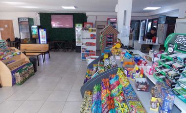 LOCAL COMERCIAL FRENTE A LA UNIVERSIDAD CATÓLICA