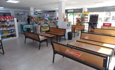 LOCAL COMERCIAL FRENTE A LA UNIVERSIDAD CATÓLICA