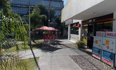 LOCAL COMERCIAL FRENTE A LA UNIVERSIDAD CATÓLICA