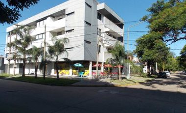 LOCAL COMERCIAL FRENTE A LA UNIVERSIDAD CATÓLICA