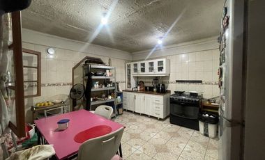 Casa en Venta en Amplia Casa con Gran Terreno en Quinta Normal, Andes con Eduardo Chame