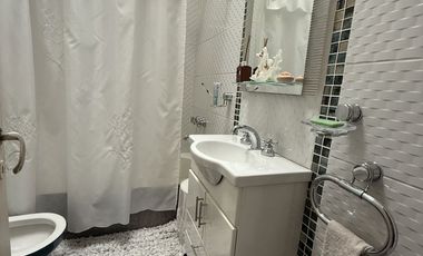 VENTA CASA 4 AMB CON JARDIN Y QUINCHO