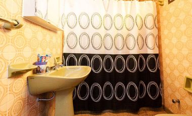 VENTA Casa 3/4 amb con fondo libre y cochera