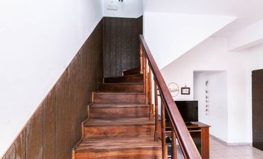 VENTA Casa 3/4 amb con fondo libre y cochera