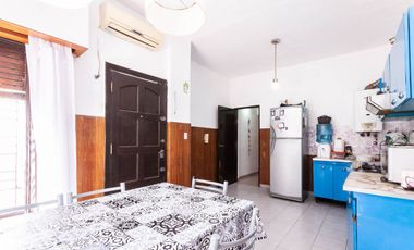 VENTA Casa 3/4 amb con fondo libre y cochera