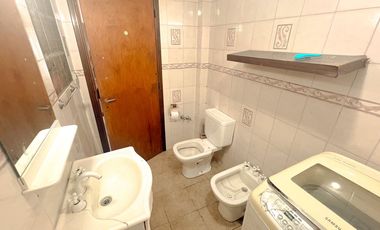 VENTA CASA, DEPARTAMENTO Y LOCAL 4 AMBIENTES