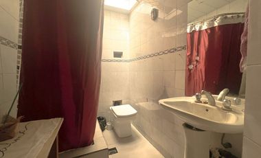 VENTA CASA, DEPARTAMENTO Y LOCAL 4 AMBIENTES