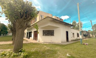 VENTA CASA, DEPARTAMENTO Y LOCAL 4 AMBIENTES