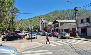 Local Comercial en Venta en Local galerías 1.100mt 2 pisos Plaza Curacavi sin comisión