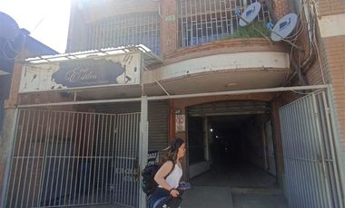 Local Comercial en Venta en Local galerías 1.100mt 2 pisos Plaza Curacavi sin comisión