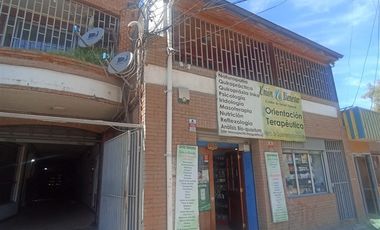 Local Comercial en Venta en Local galerías 1.100mt 2 pisos Plaza Curacavi sin comisión