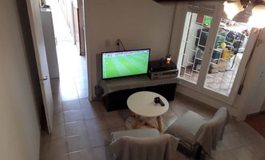 VENTA PH 2 PISOS 3 AMB MUNRO REFACCIONADO RETASADO