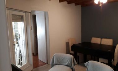 VENTA PH 2 PISOS 3 AMB MUNRO REFACCIONADO RETASADO