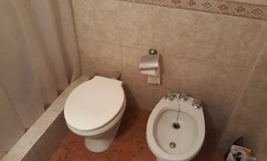 VENTA PH 2 PISOS 3 AMB MUNRO REFACCIONADO RETASADO