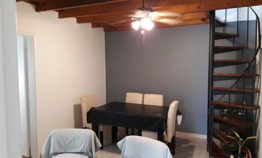 VENTA PH 2 PISOS 3 AMB MUNRO REFACCIONADO RETASADO