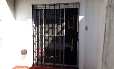 VENTA PH 2 PISOS 3 AMB MUNRO REFACCIONADO RETASADO