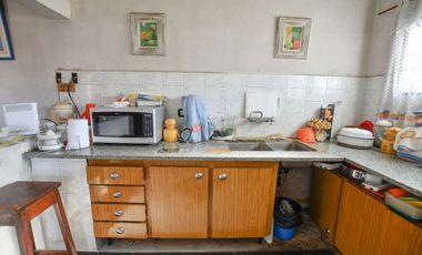 CASA A LA VENTA 3 DORMITORIOS, LA PLATA