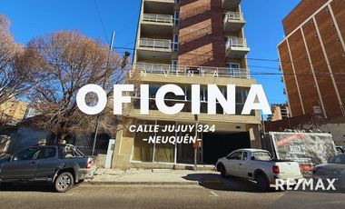 VENTA OFICINA SOBRE CALLE JUJUY 324