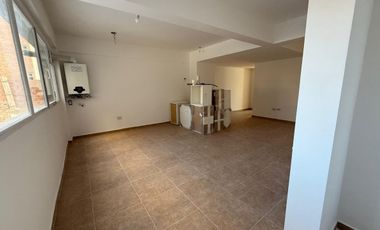 VENTA OFICINA SOBRE CALLE JUJUY 324