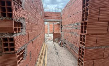 VENTA CASA 3 DORMITORIOS A TERMINAR