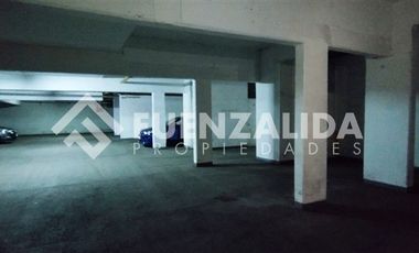 Estacionamiento en Arriendo en San Isidro 151