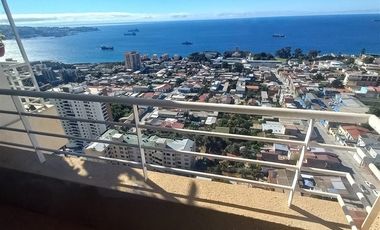 Departamento en Arriendo en Cerro Placeres/Plaza La Conquista/Amoblado/Año corrido