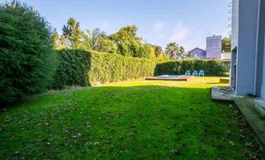 Venta Casa Dúplex en Barrio Privado 