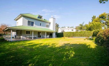 Venta Casa Dúplex en Barrio Privado 