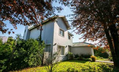 Venta Casa Dúplex en Barrio Privado 