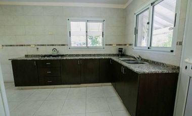 Venta Casa Dúplex en Barrio Privado 