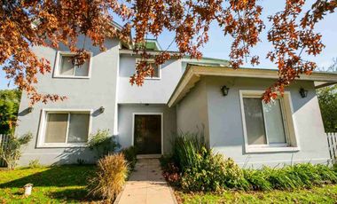 Venta Casa Dúplex en Barrio Privado 