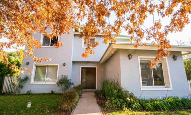 Venta Casa Dúplex en Barrio Privado 