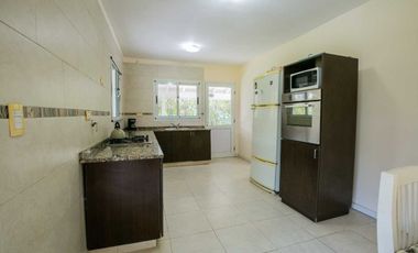 Venta Casa Dúplex en Barrio Privado 