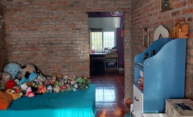 Venta de casa 4 ambientes en Escobar con garage