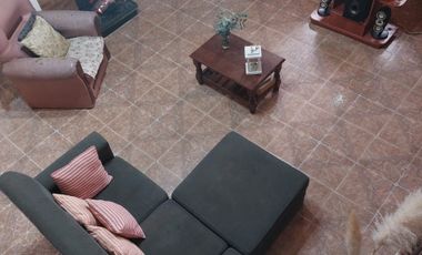 Venta de casa 4 ambientes en Escobar con garage