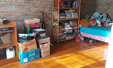 Venta de casa 4 ambientes en Escobar con garage