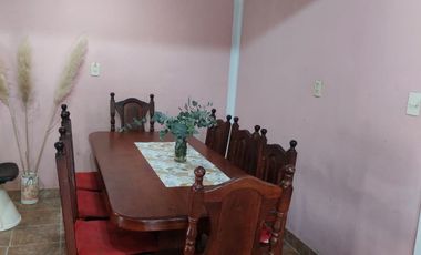 Venta de casa 4 ambientes en Escobar con garage