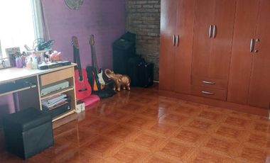 Venta de casa 4 ambientes en Escobar con garage