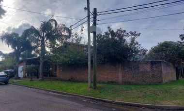 Venta de casa 4 ambientes en Escobar con garage