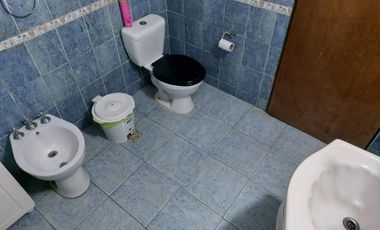 Venta de casa 4 ambientes en Escobar con garage