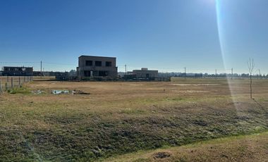 LOTE EN VENTA FINCAS DE SAN VICENTE SECTOR LAGUNA