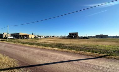 LOTE EN VENTA FINCAS DE SAN VICENTE SECTOR LAGUNA