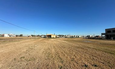 LOTE EN VENTA FINCAS DE SAN VICENTE SECTOR LAGUNA