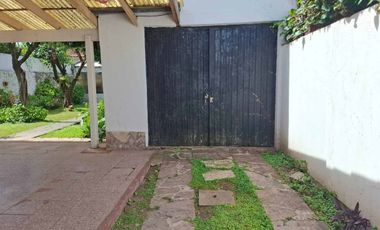 VENTA CASA EN DOS PLANTAS 5 AMBIENTES, TURDERA.