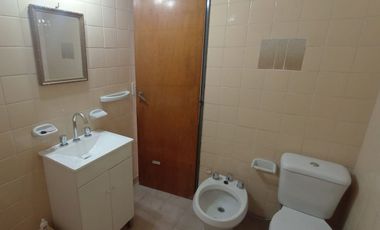 Alquiler departamento 2 ambientes Morón Centro