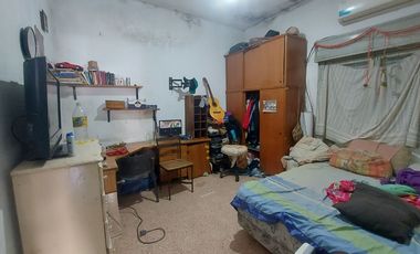 CASA A REFACCIONAR CON GRAN TERRENO LIBRE